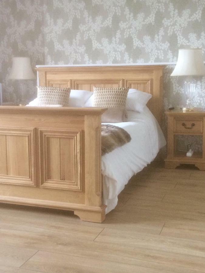 ヴィルデュ・レ・ポエル La Crepelliere Bed & Breakfast エクステリア 写真